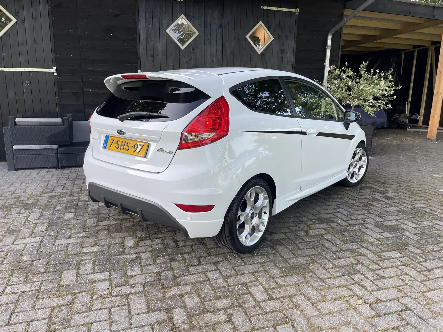 Ford Fiesta 1.6 Sport Wit - 2