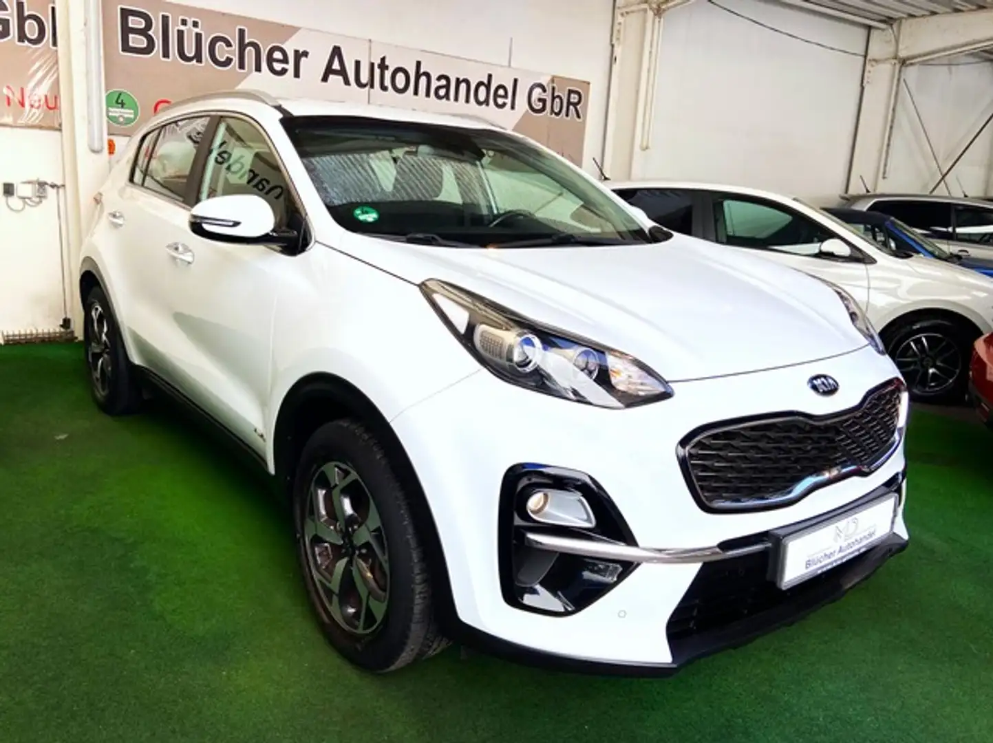 Kia Sportage 4WD Automatik Navi BDC V&H Bluetooth Weiß - 2