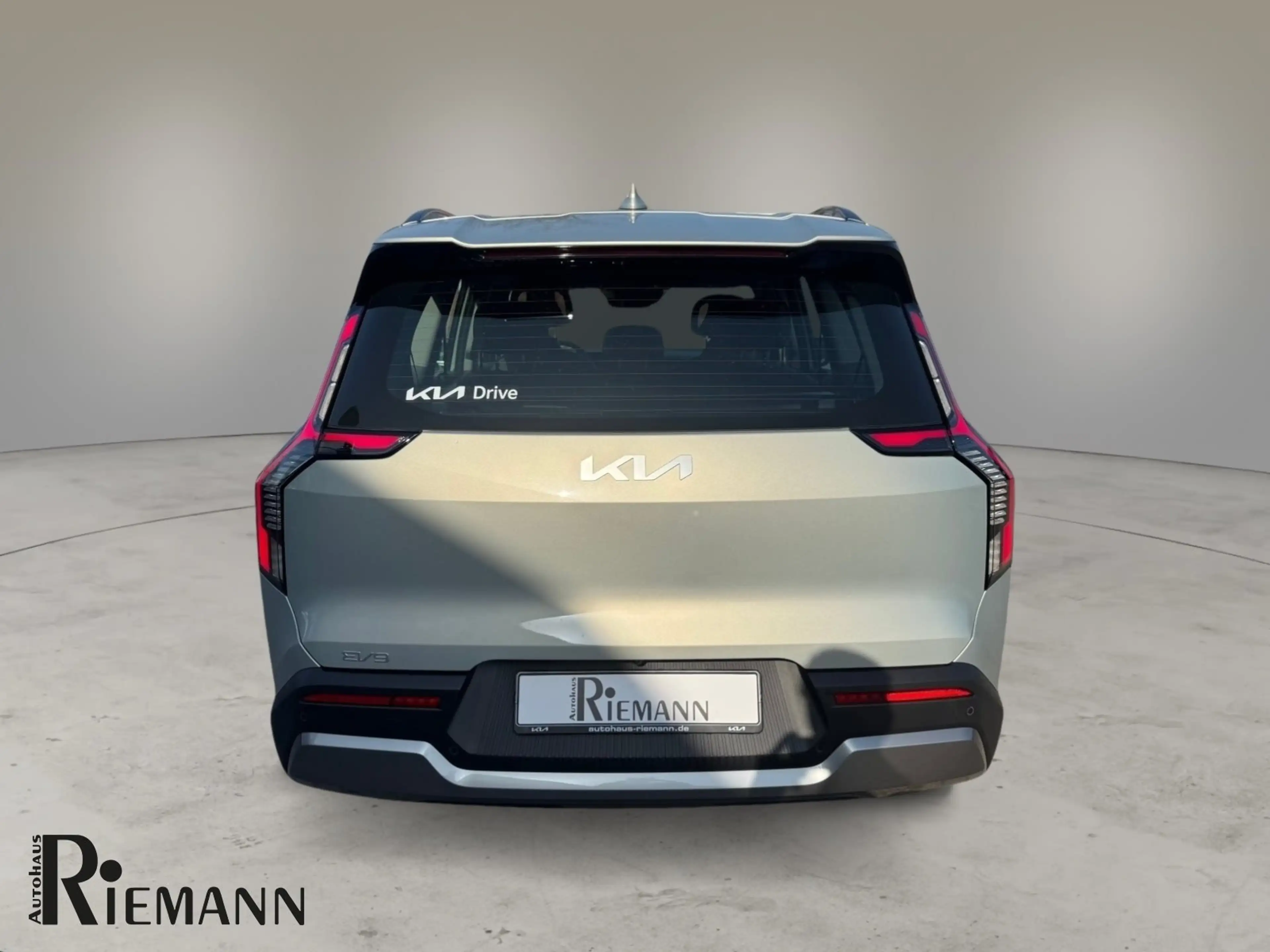 Kia EV9 76,1 kWh Air + Wärmepumpe — photo 14