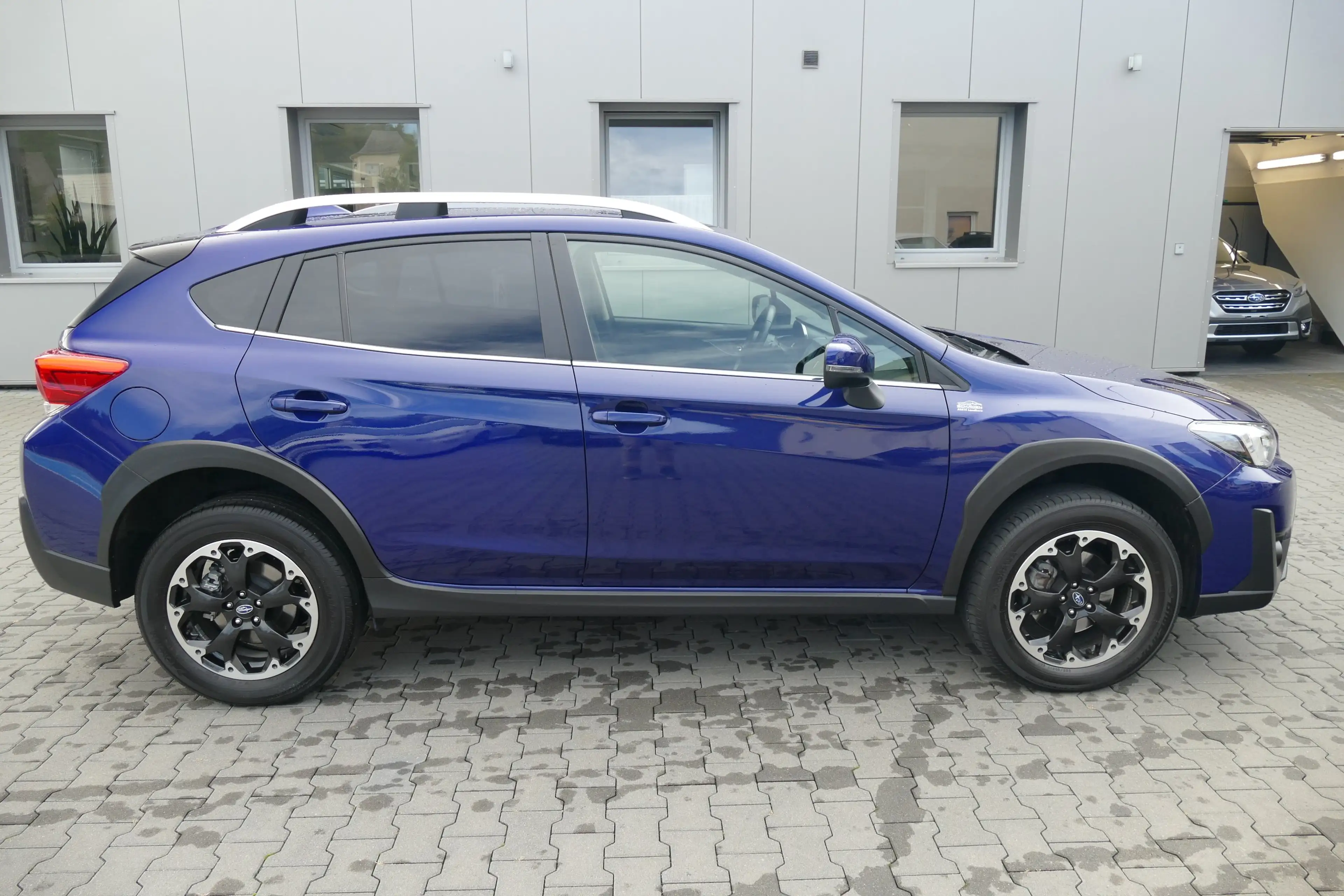 Subaru XV 1.6i COMFORT*4X4*AUTOMATIK*WENIG KM*GARANTIE-2028* — photo 4