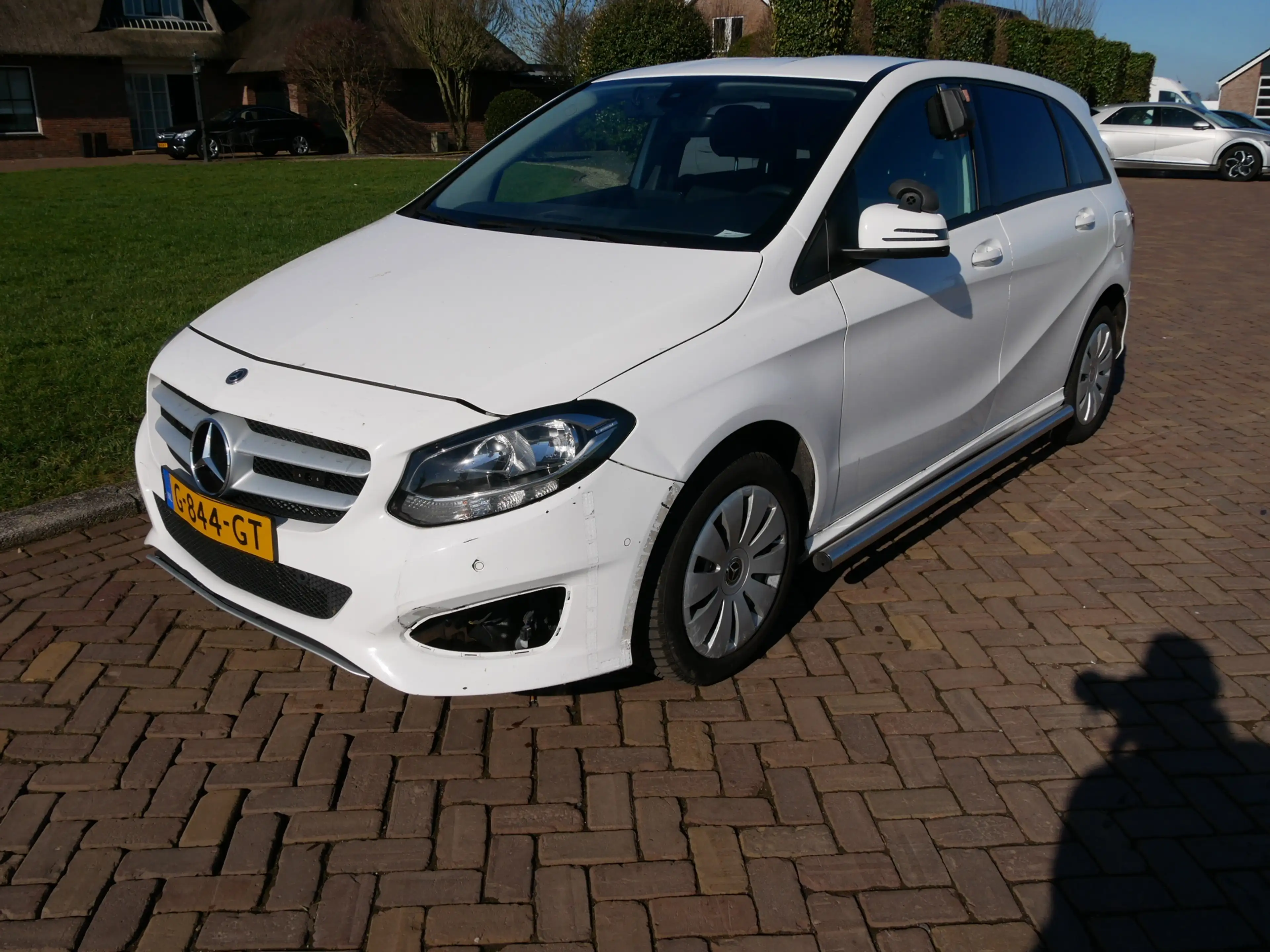 Mercedes-Benz B 220 d Ambition AUT AC **EX POLICE MARGE CAR ** — photo 4