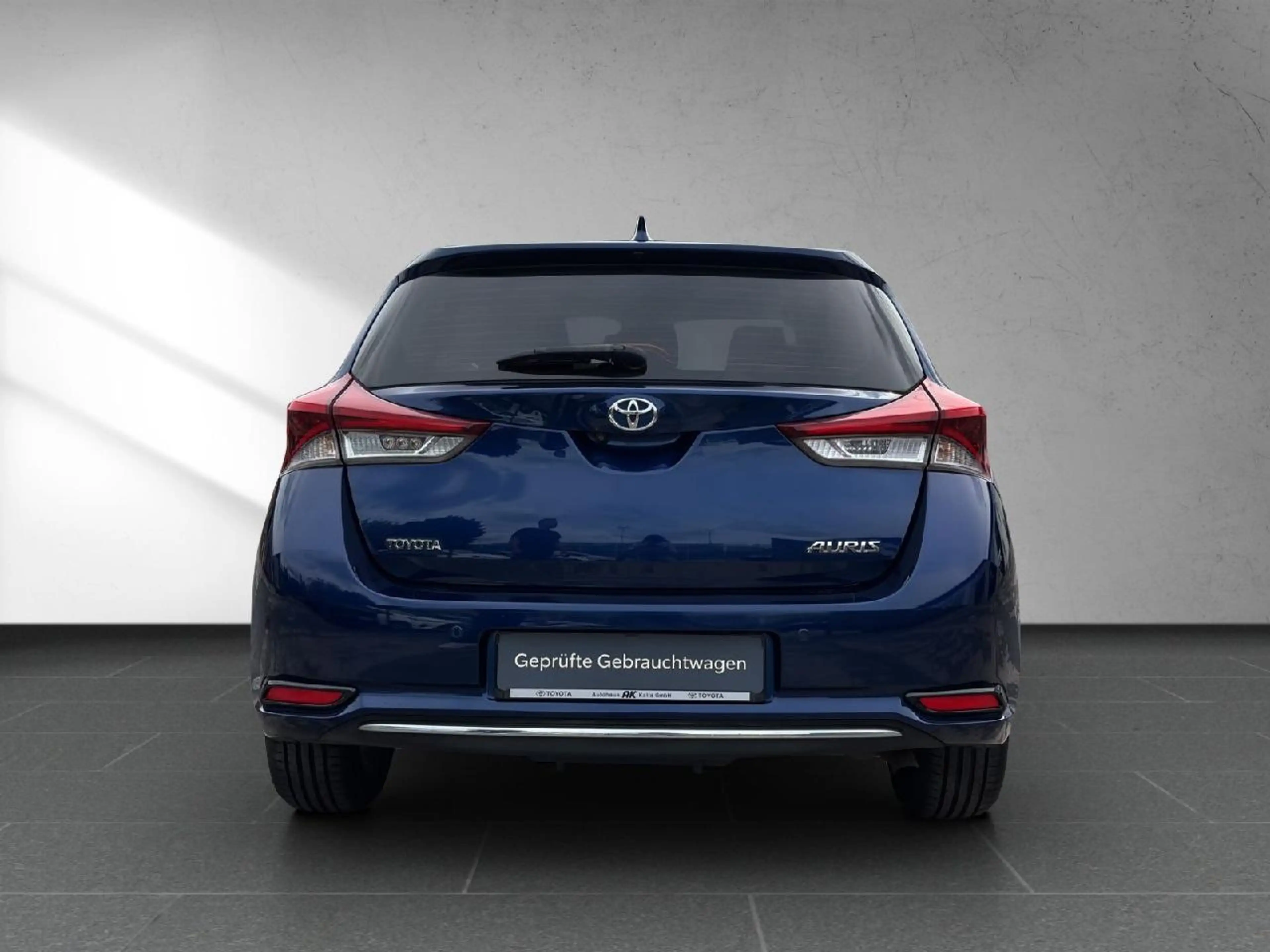 Toyota Auris Comfort — photo 5