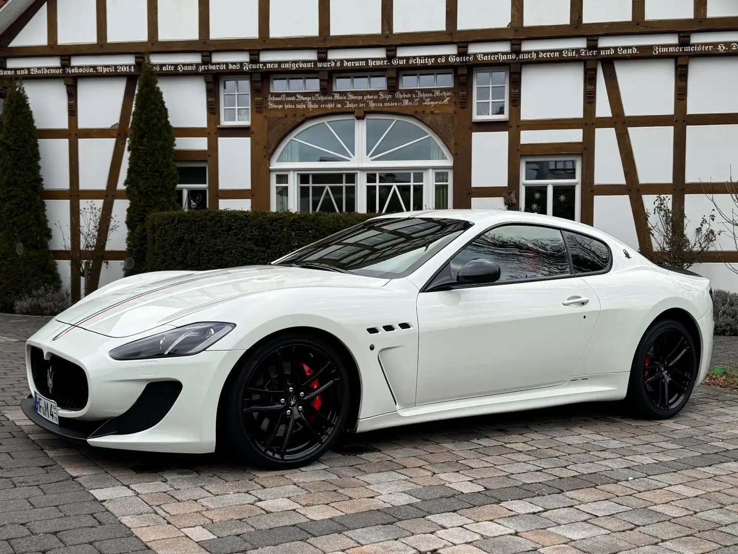 Maserati GranTurismo GranTurismo MC Stradale Weiß - 1