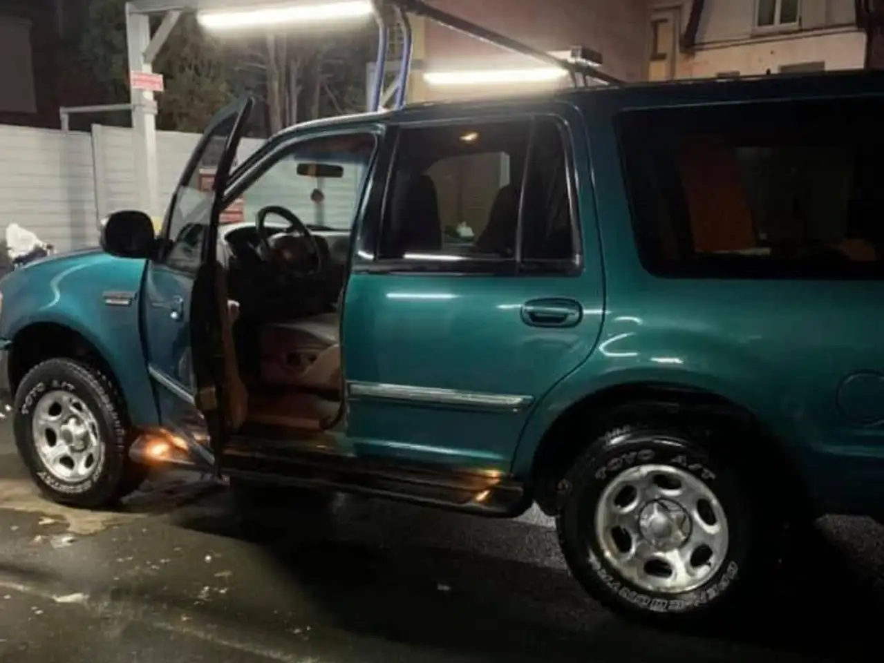 Ford Expedition 4.6i V8 4x4, foto 2