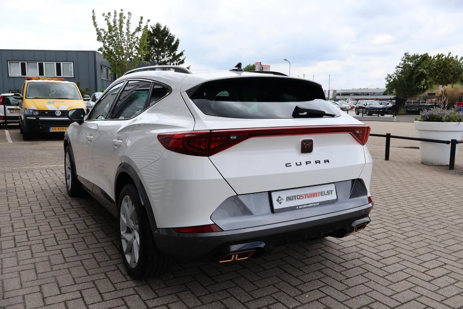 CUPRA Formentor 1.4 e-Hybrid Business Edition 204PK | BTW | 1e Eig Wit - 2