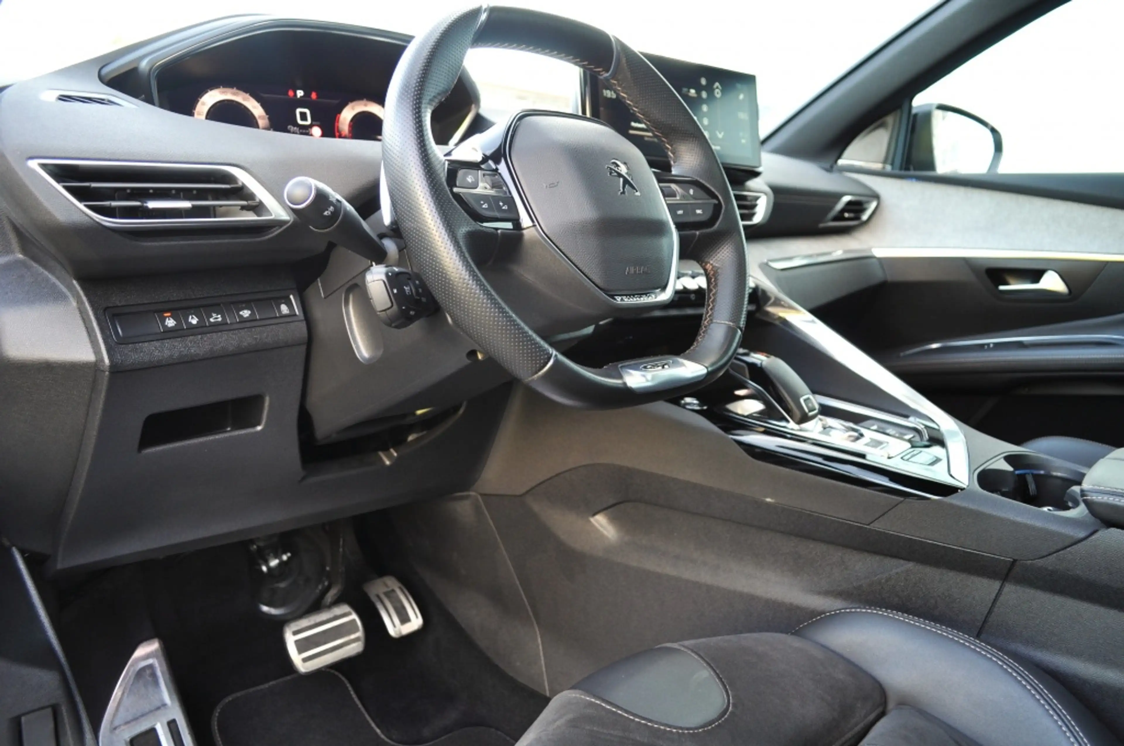 Peugeot 3008 1.2 GT Aut elstoel mass sv leer schd Al Focal ad,c — photo 13