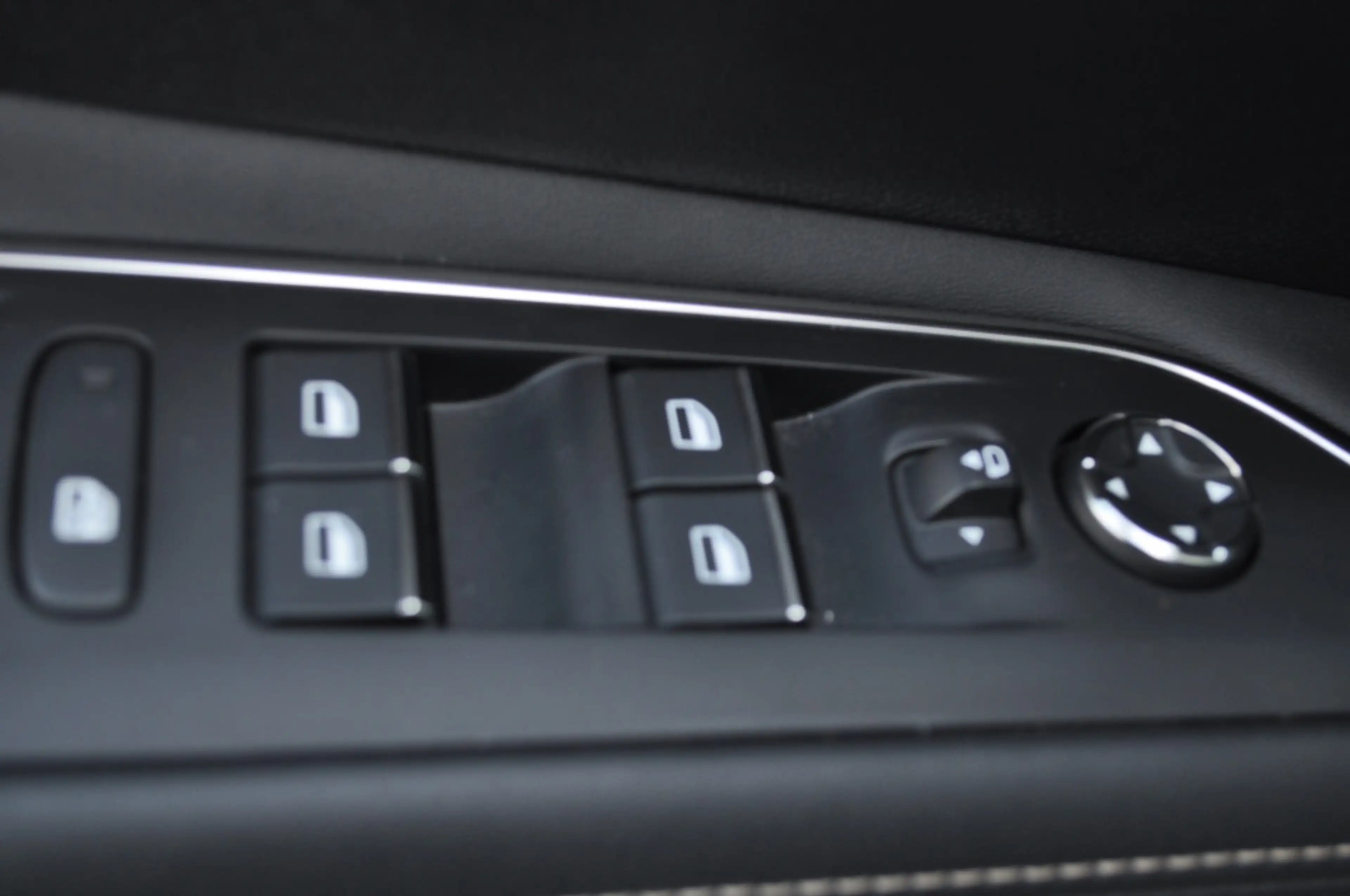 Peugeot 3008 1.2 GT Aut elstoel mass sv leer schd Al Focal ad,c — photo 16