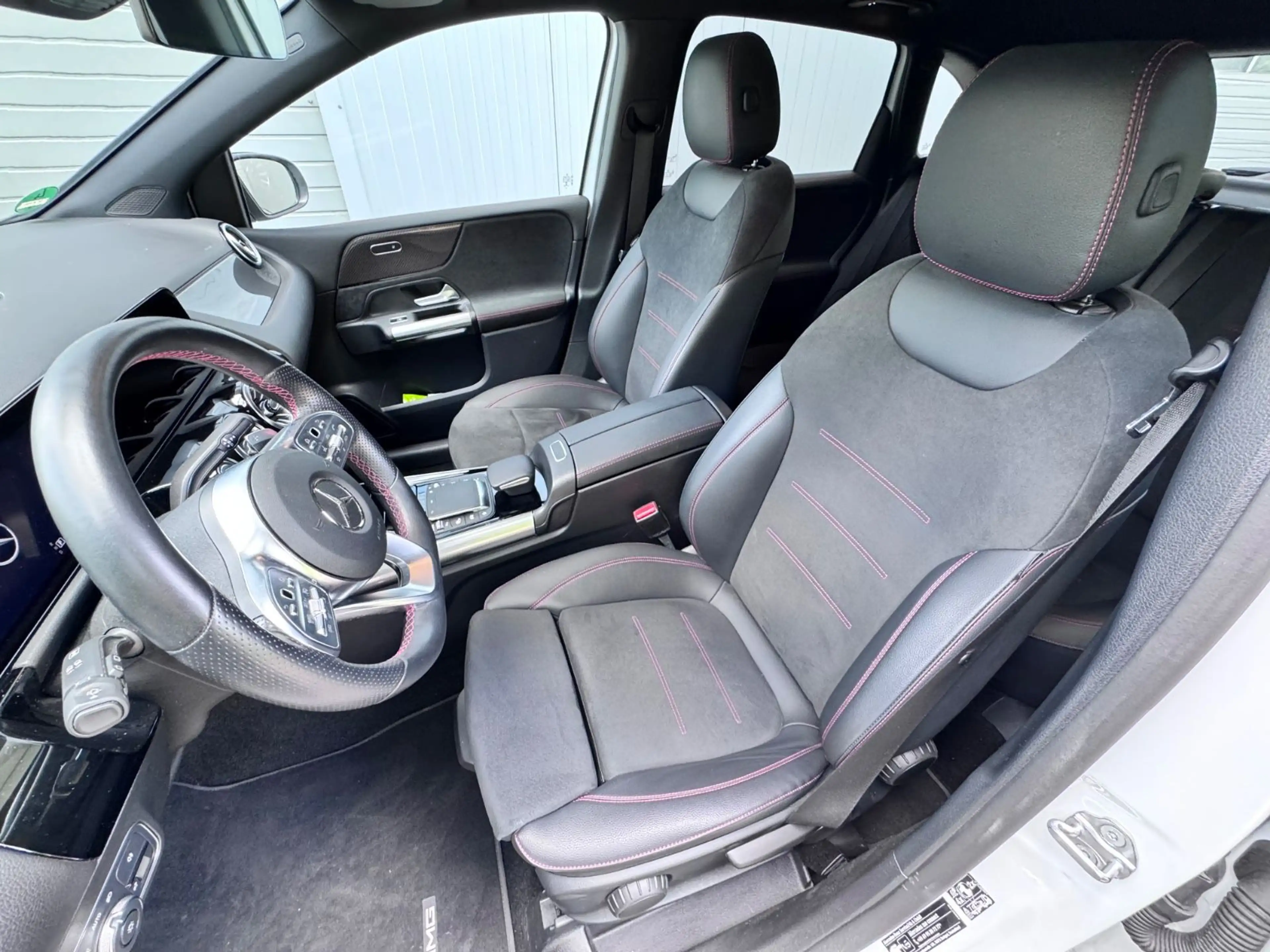 Mercedes-Benz B 250 4MATIC DCT AMG Line Panorama Standheizung — photo 7