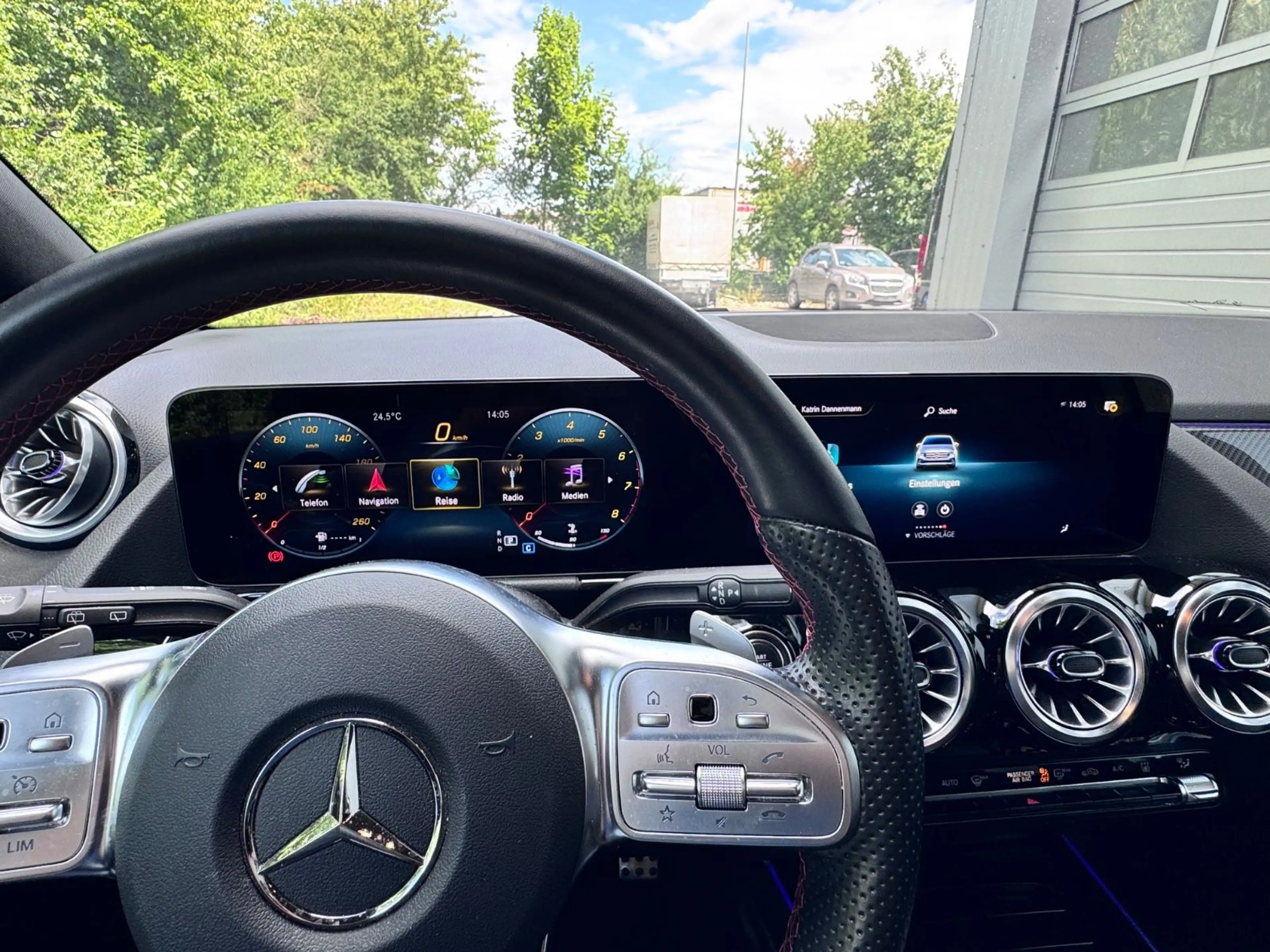 Mercedes-Benz B 250 4MATIC DCT AMG Line Panorama Standheizung — photo 6