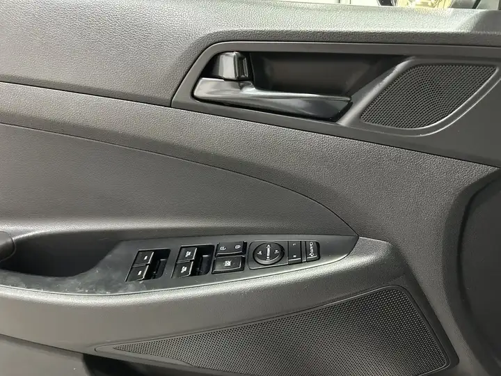 Hyundai Tucson 2020, foto 20