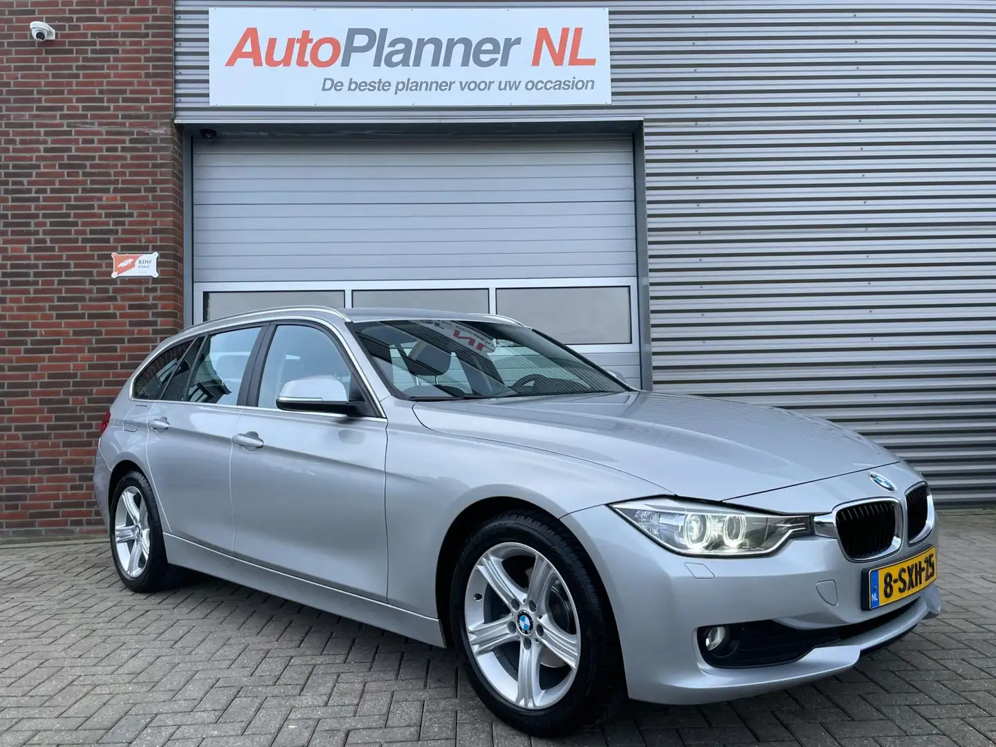 BMW 316 3-serie Touring 316i Executive! Clima! Navi! PDC! Grijs - 1