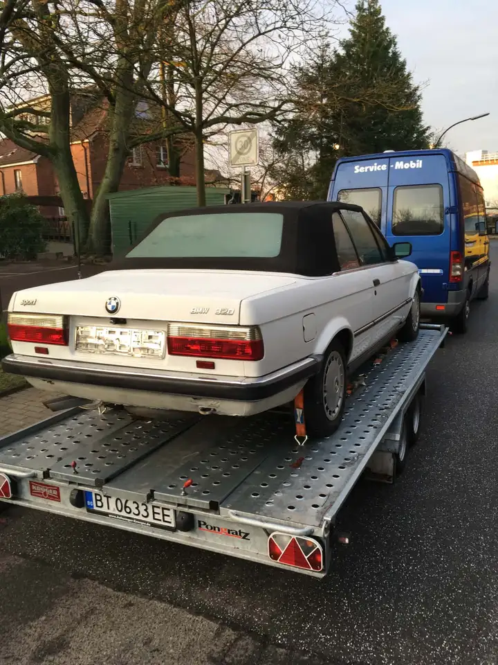 BMW 320i, foto 11