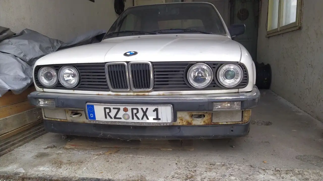 BMW 320i, foto 9