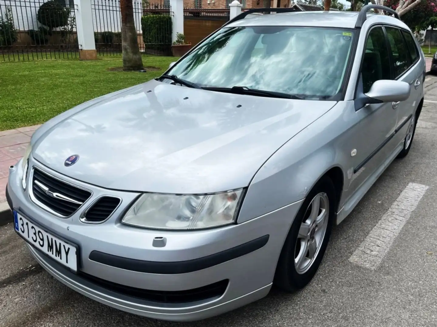 Saab 9-3 Berlina Automático de 5 Puertas Gris - 1
