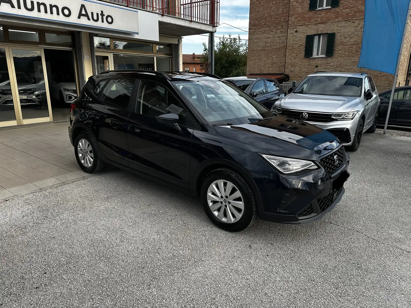 SEAT Arona Arona  1.0 tgi Style 90cv Bleu - 2