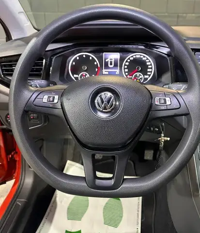 Volkswagen Polo view 10