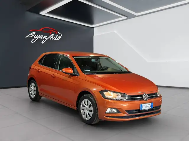 Volkswagen Polo view 2