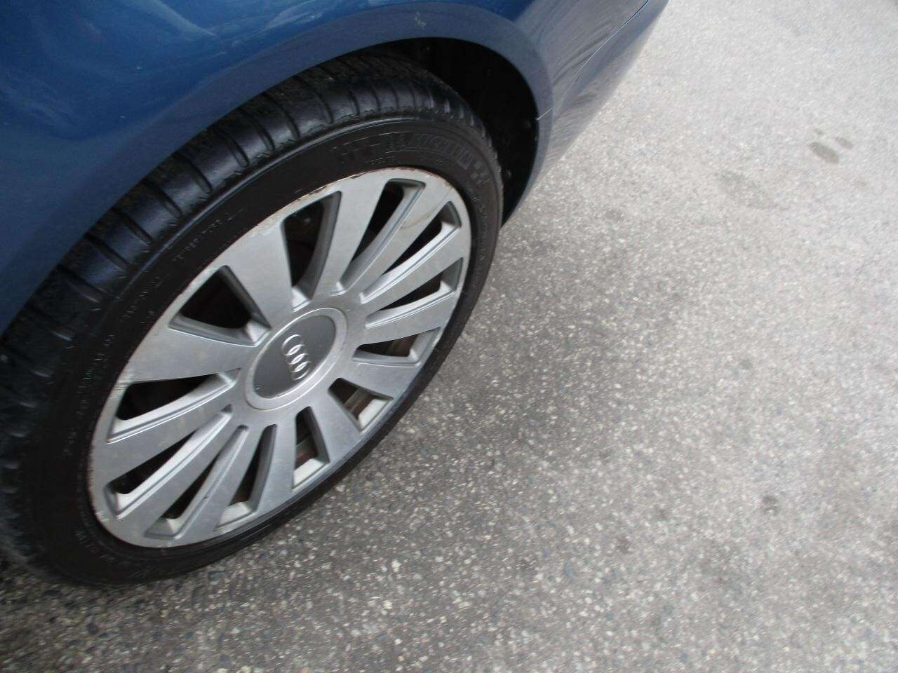 2005 Audi A6 4dr Sdn 4.2L quattro Auto thumb 22