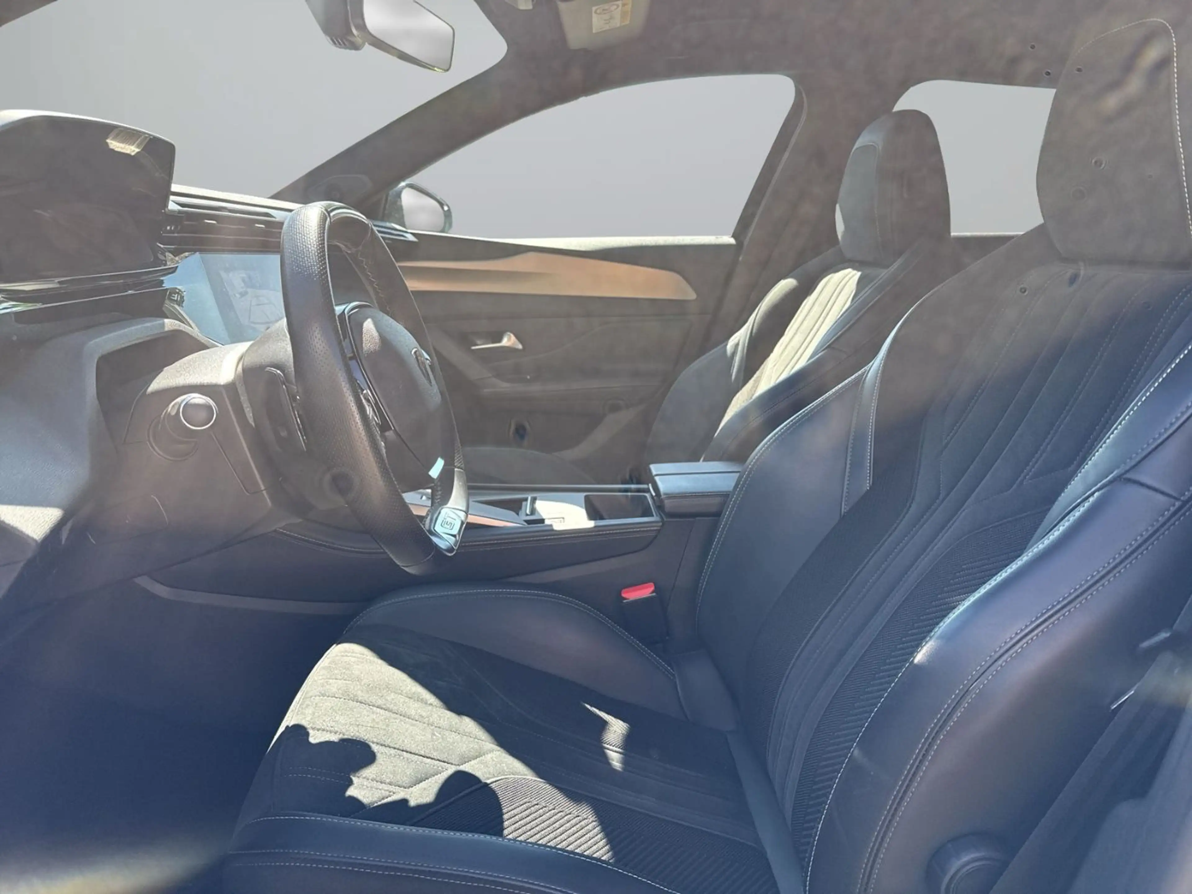 Peugeot 408 1.2 PureTech 130 GT ACC+Alcantara+LED+Navi — photo 7