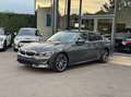 BMW 320 i sedan Luxury Line / AUT. / CAM / LEER / CARPLAY Gris - thumbnail 2