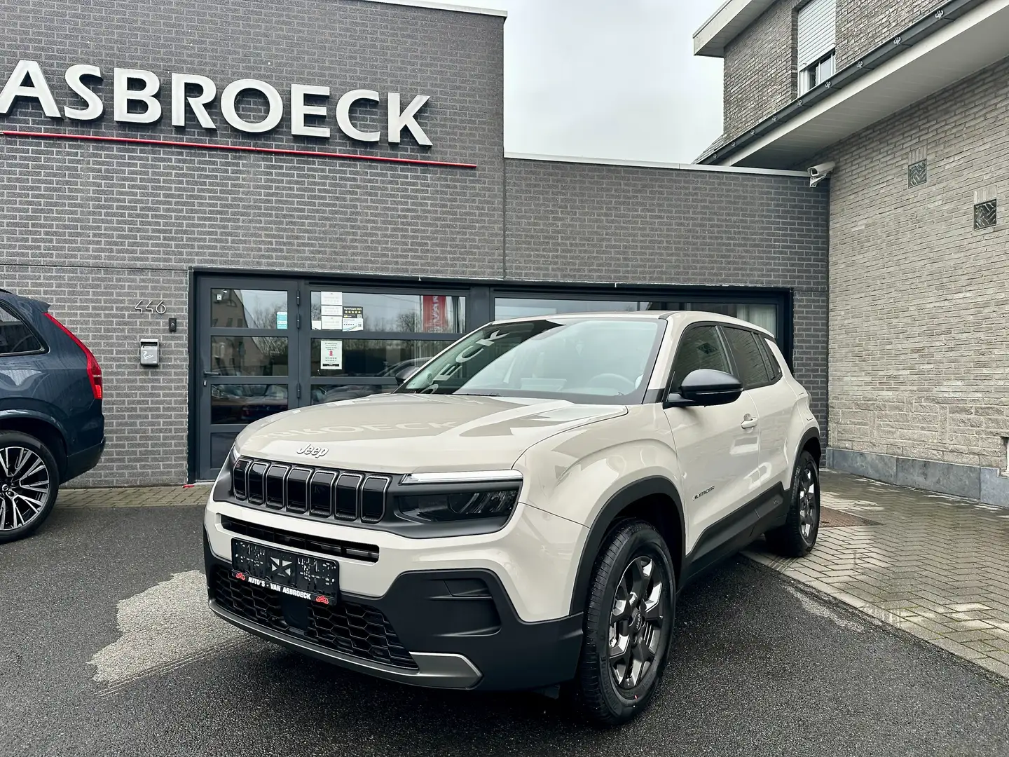 Jeep Avenger Longitude 1.2 Hybrid 48V 110 Automaat ! NIEUW 0 Km Gris - 1