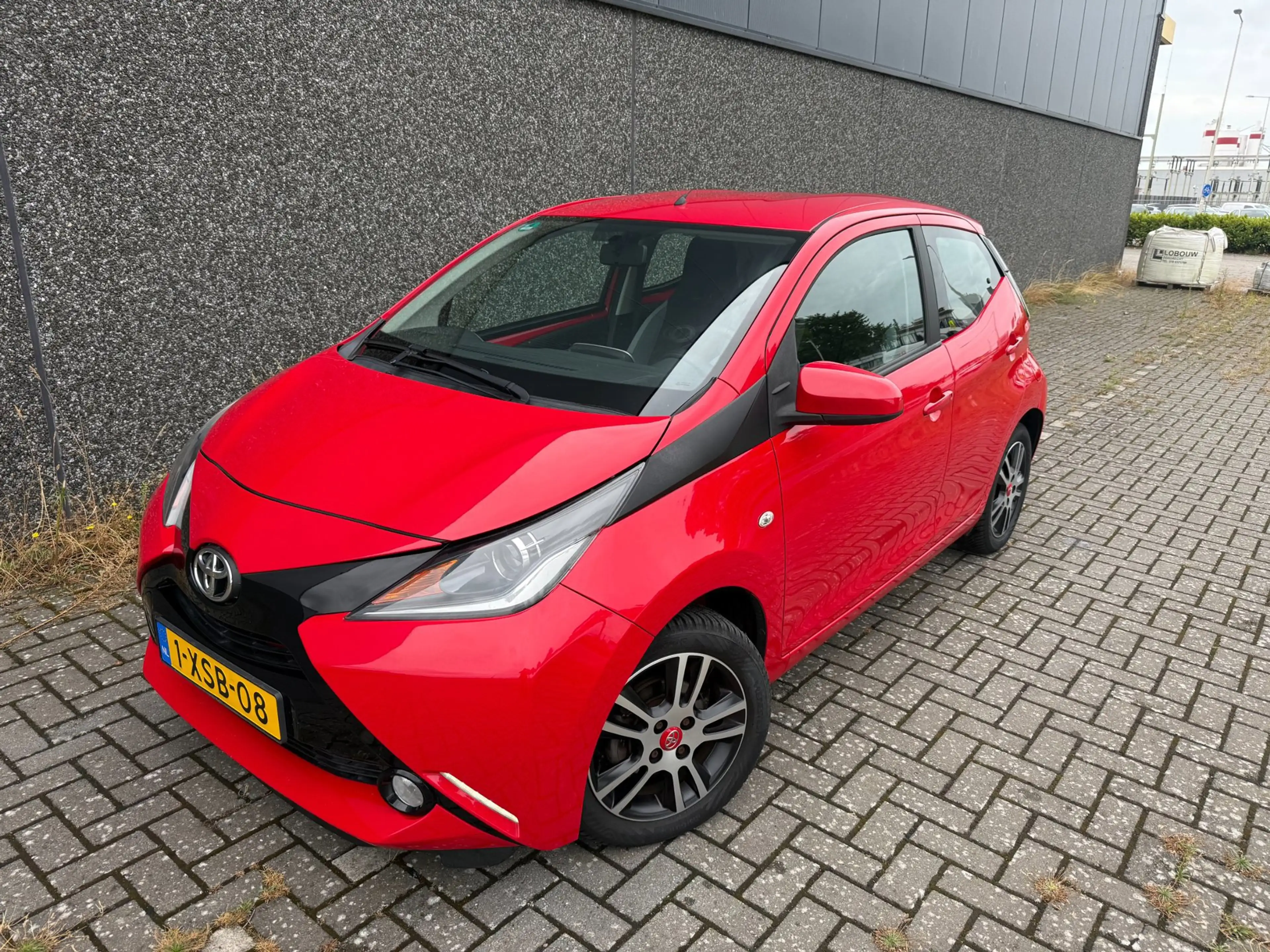 Toyota Aygo 1.0 VVT-i x-play/1ste eigenaar/Dealer OH/Nieuwe AP — photo 2