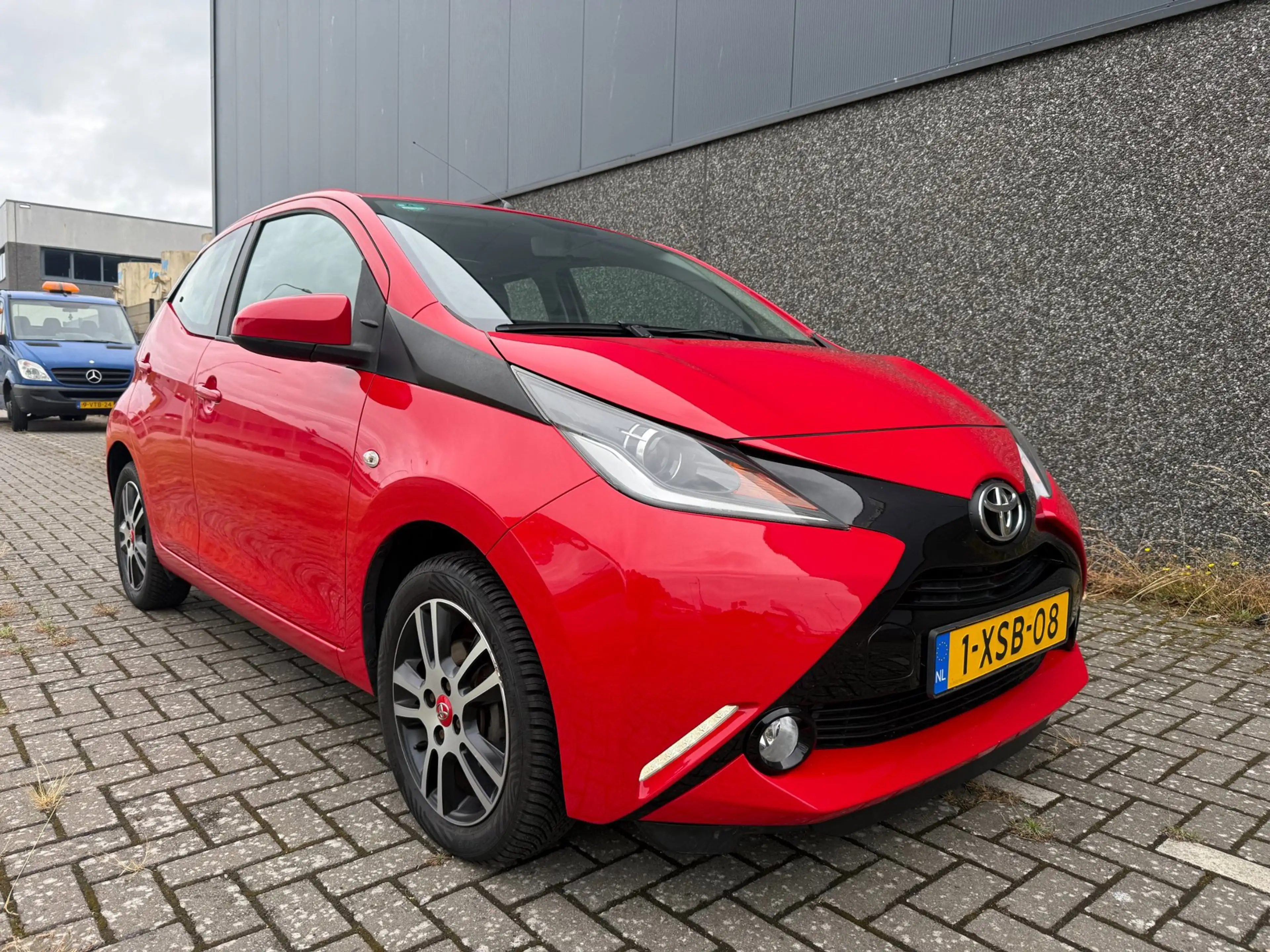 Toyota Aygo 1.0 VVT-i x-play/1ste eigenaar/Dealer OH/Nieuwe AP — photo 4