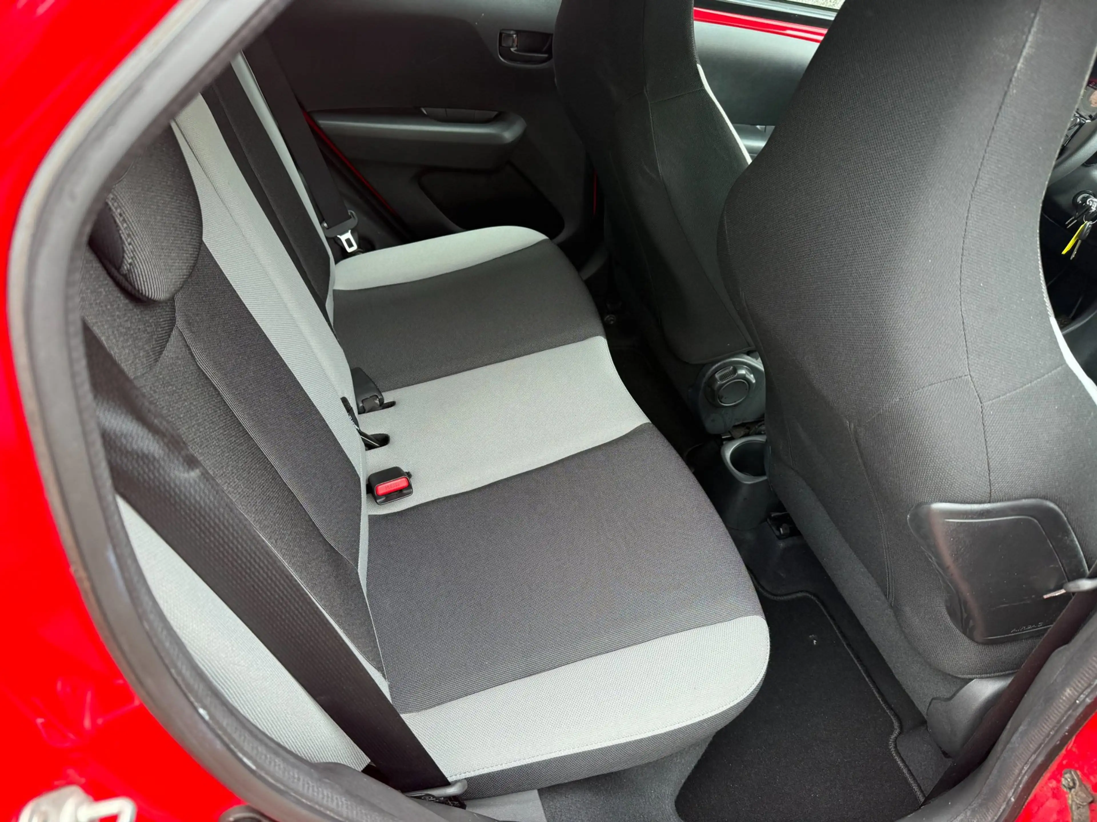 Toyota Aygo 1.0 VVT-i x-play/1ste eigenaar/Dealer OH/Nieuwe AP — photo 17