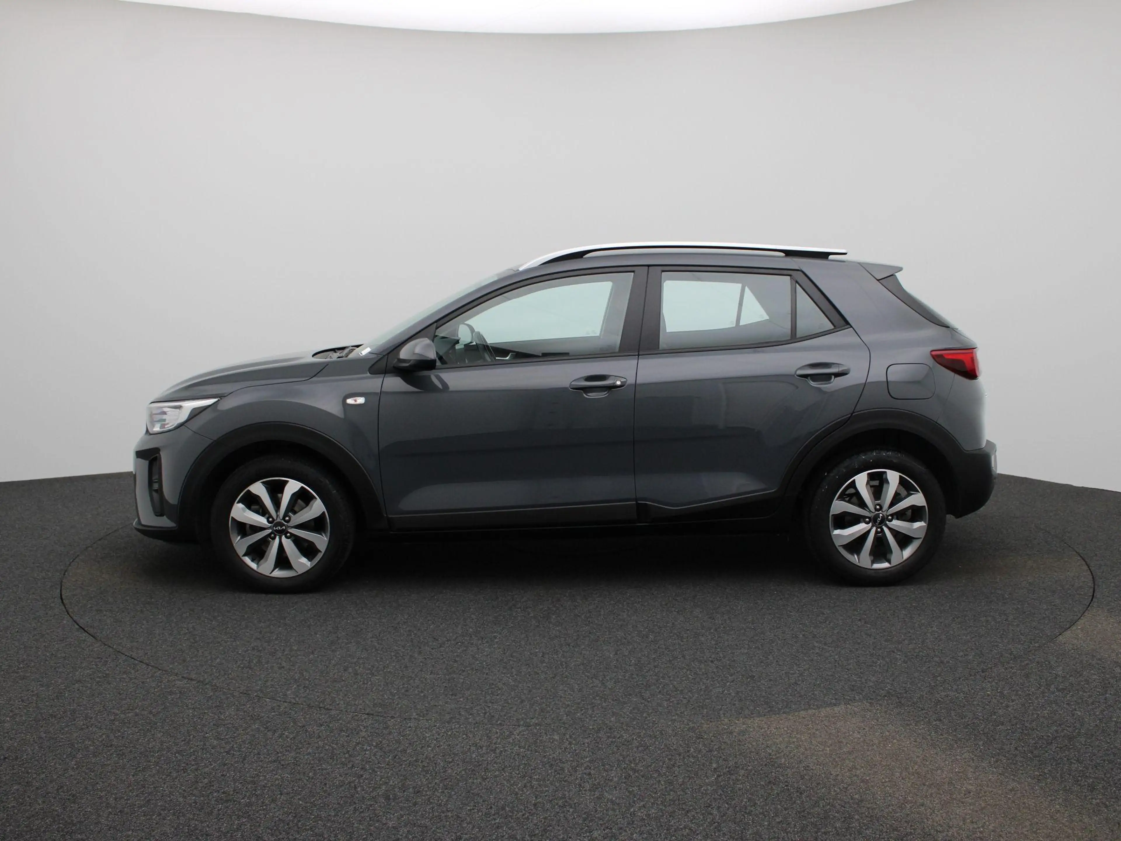 Kia Stonic 1.2 Urban Edition NAVI | CARPLAY | PDC — photo 4
