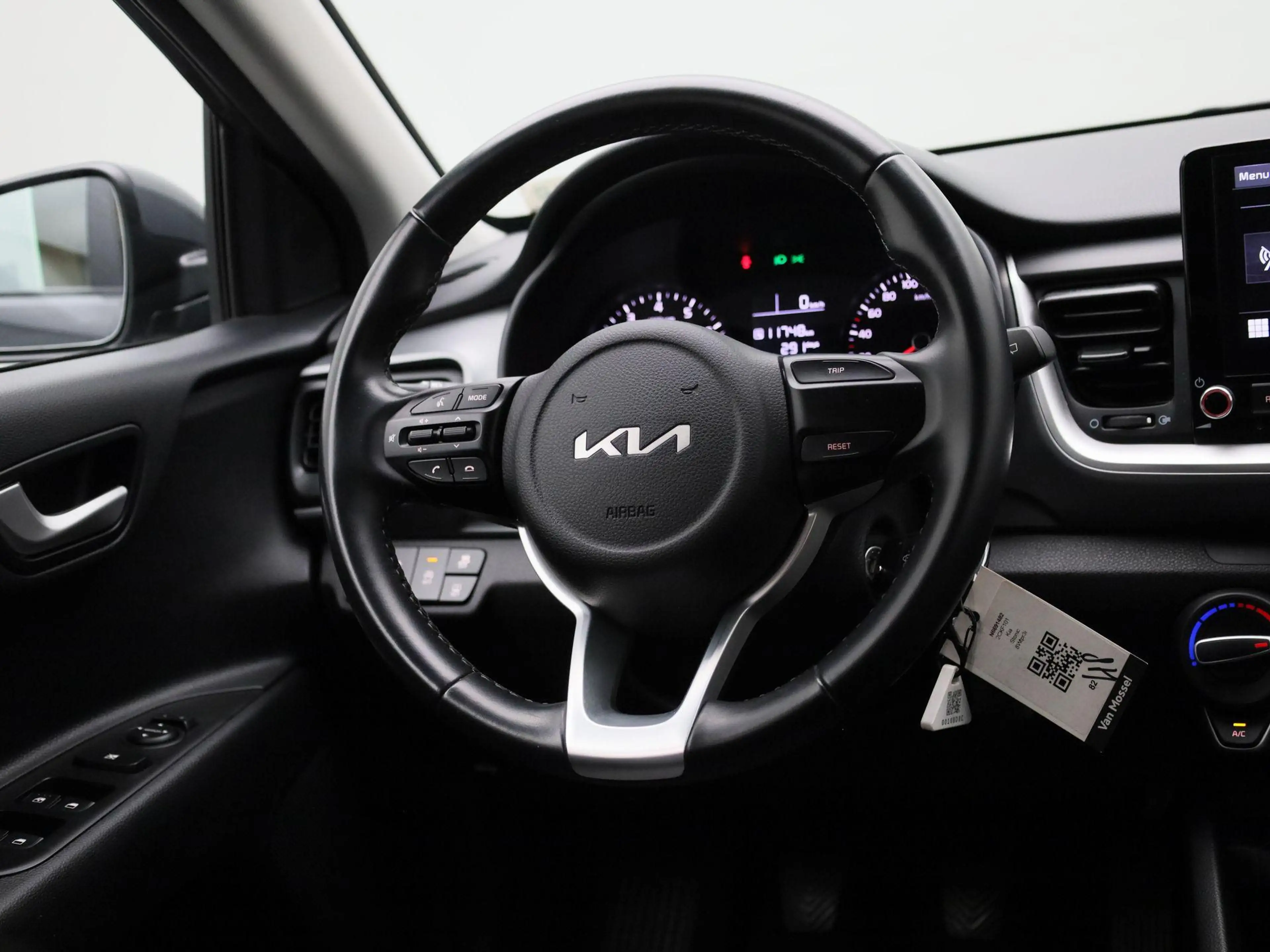 Kia Stonic 1.2 Urban Edition NAVI | CARPLAY | PDC — photo 9