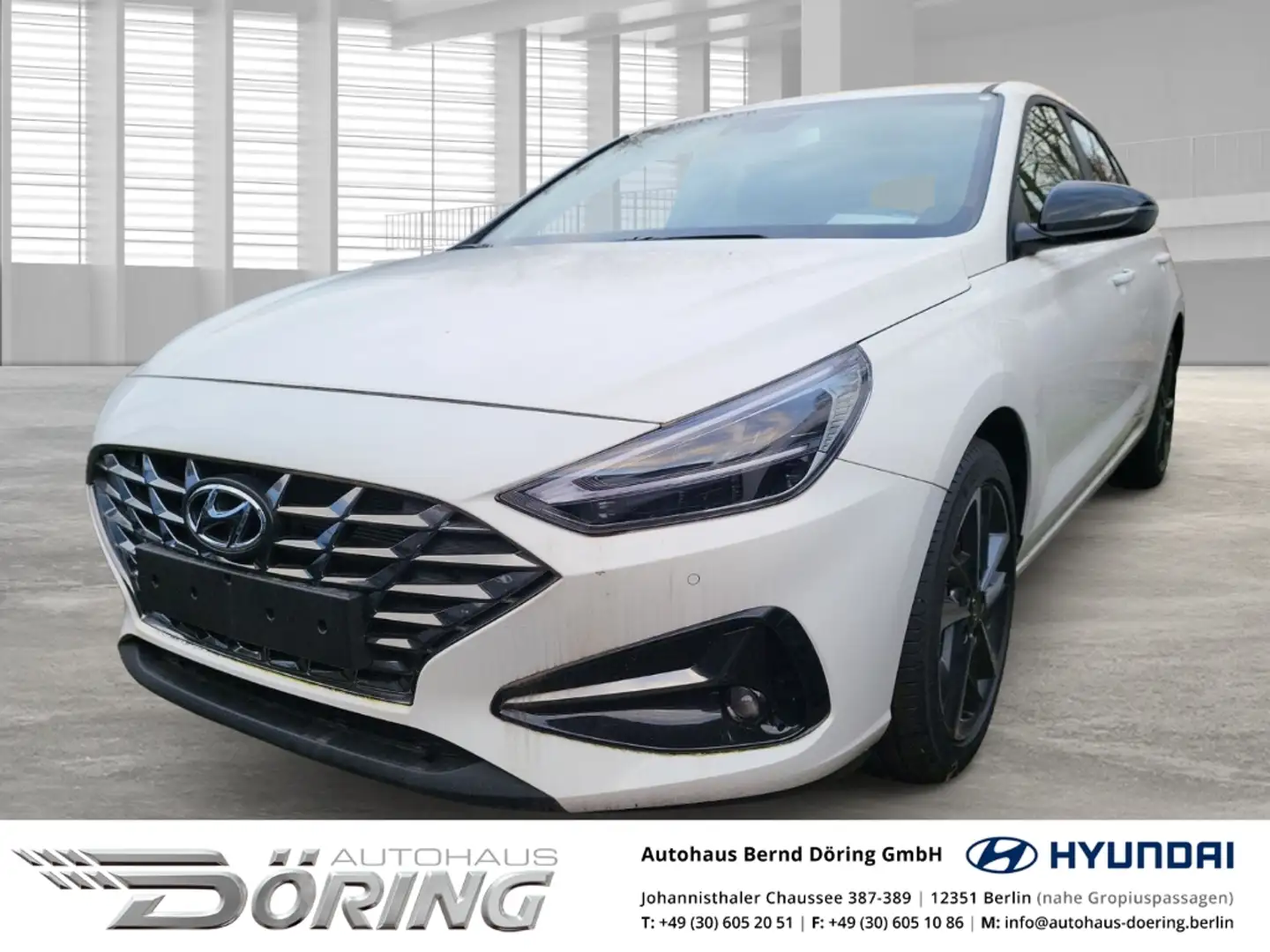 Hyundai i30 Connect & 1.0  Turbo Automatik 7-DCT Navigation, R Blanc - 1