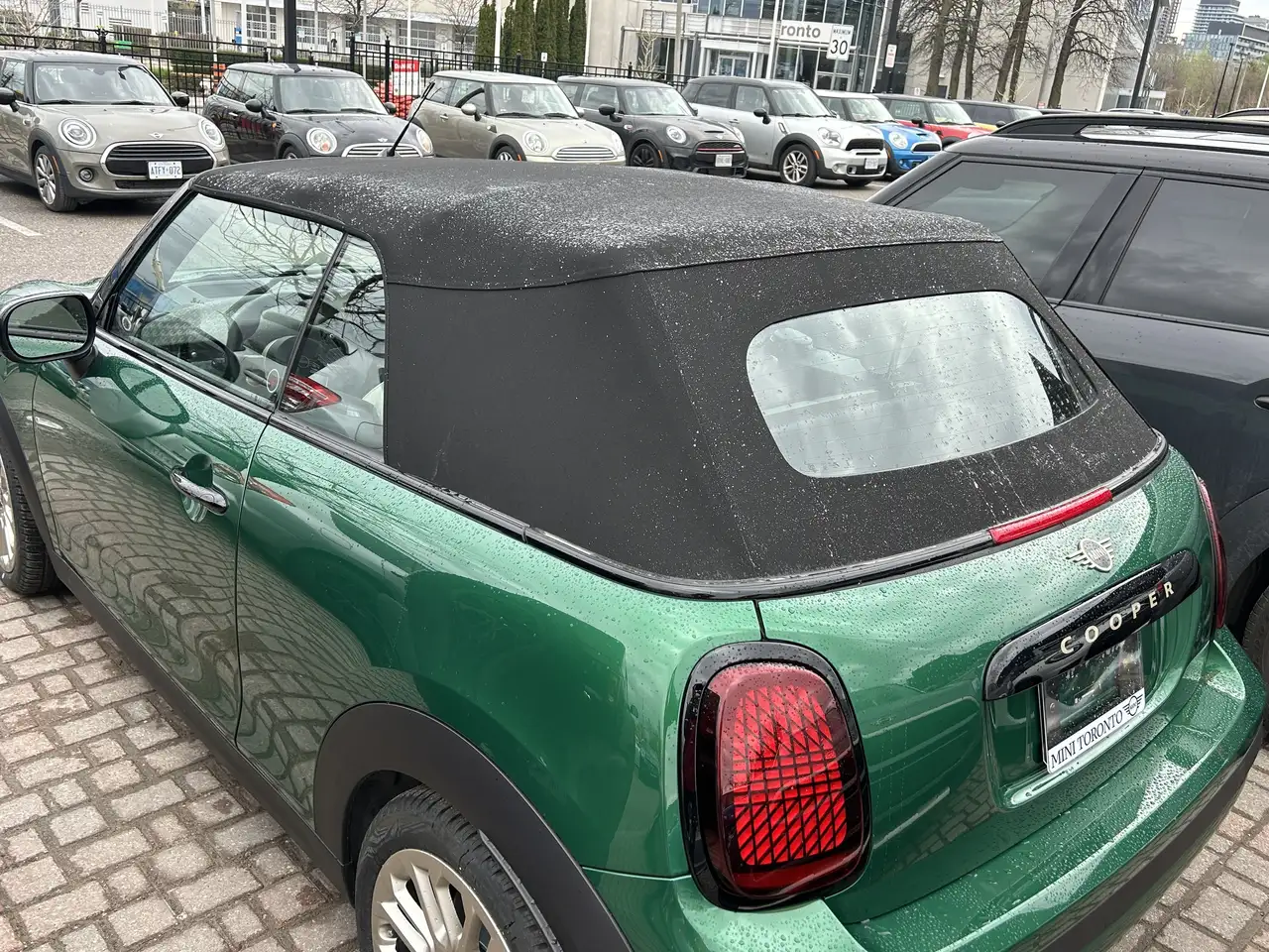 MINI Convertible снимка MINI Convertible