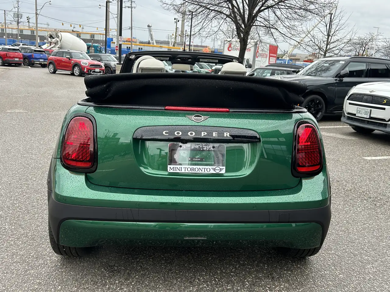 MINI Convertible снимка MINI Convertible