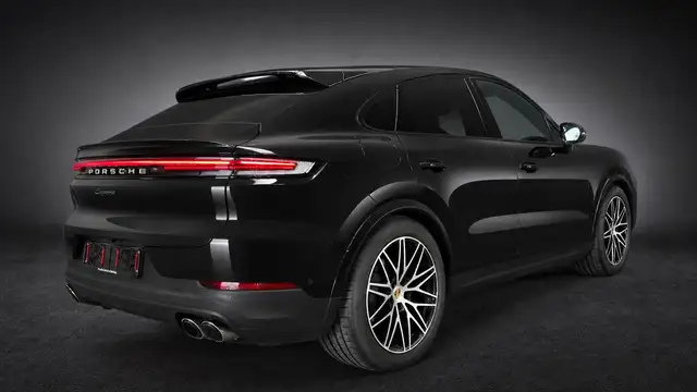 Porsche Cayenne view 3