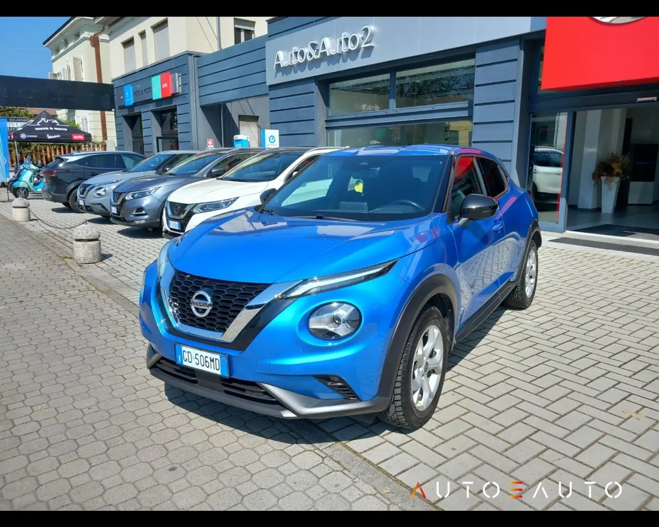 Nissan Juke 1.0 dig-t N-Connecta 114cv dct Bleu - 1