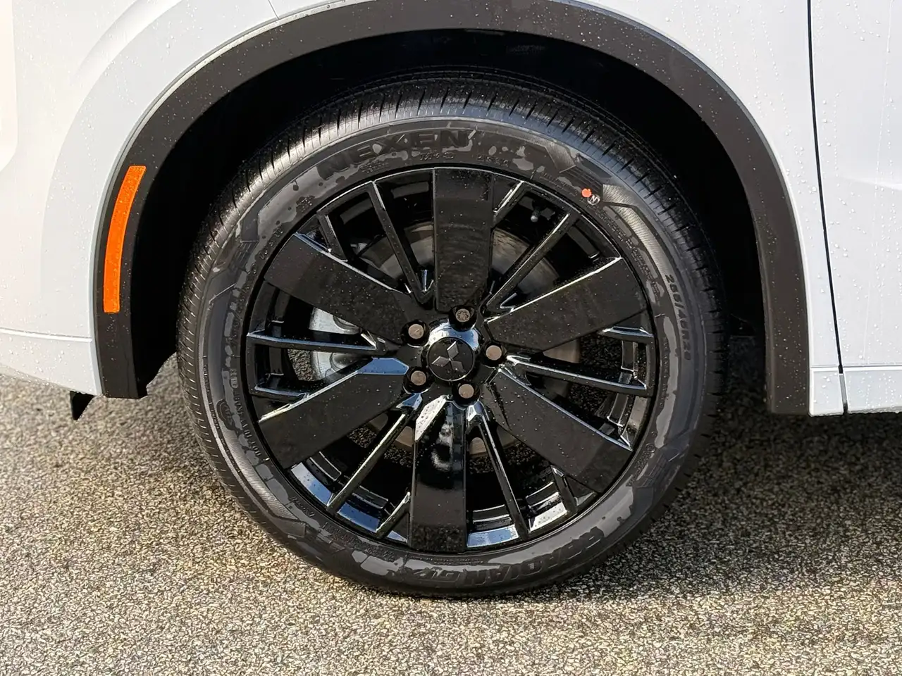 Mitsubishi Outlander снимка Mitsubishi Outlander