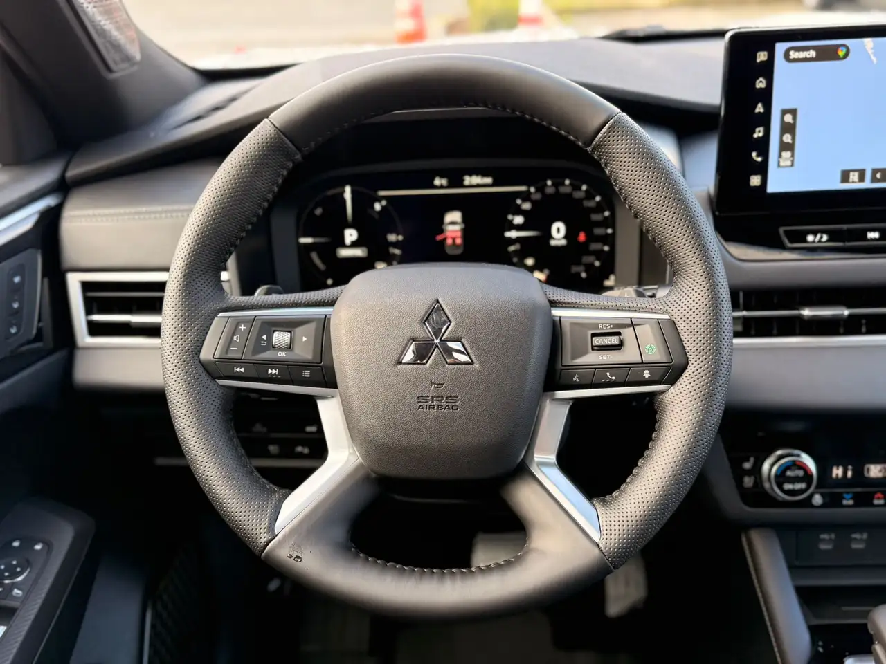 Mitsubishi Outlander снимка Mitsubishi Outlander