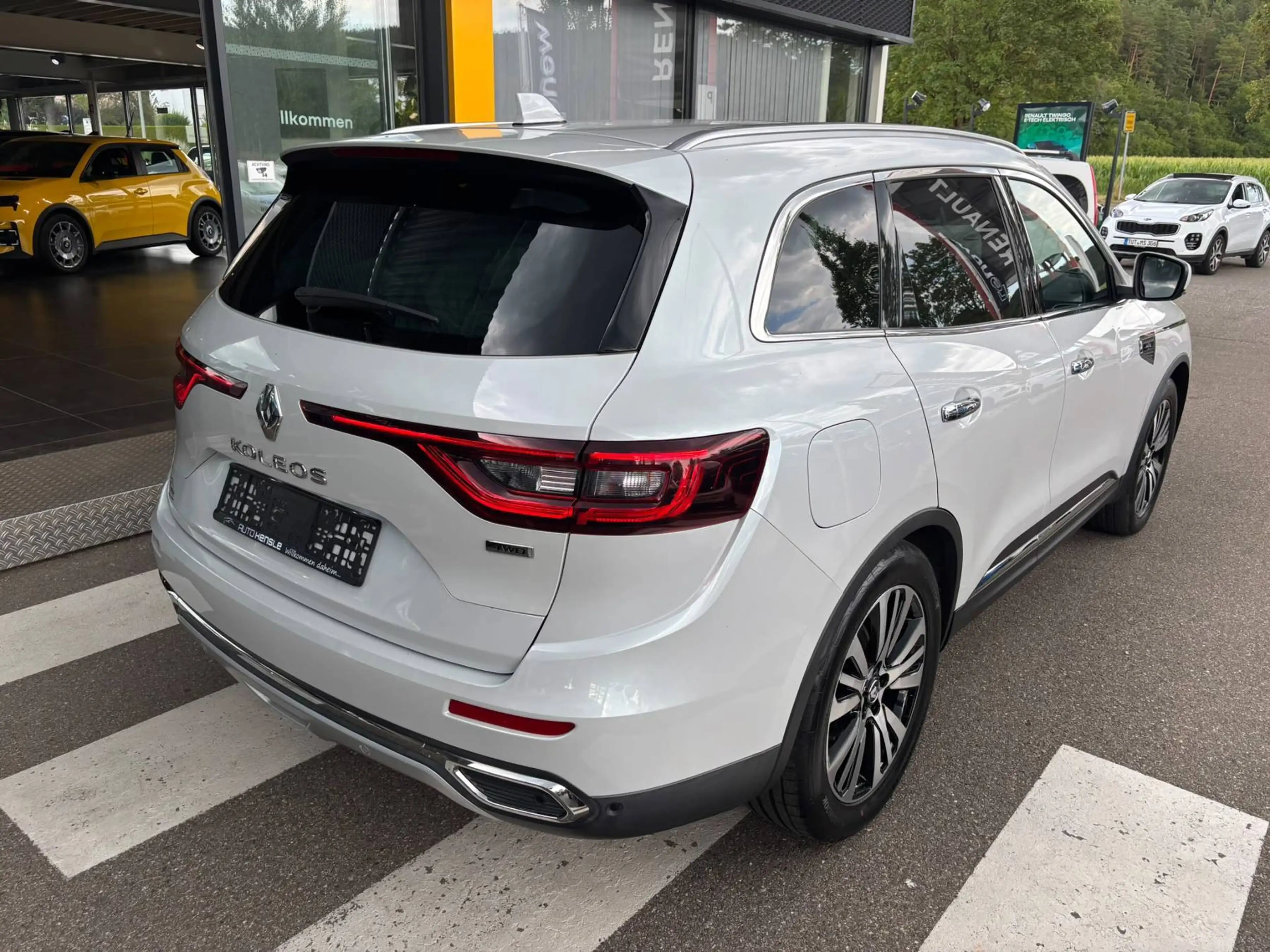 Renault Koleos INITIALE PARIS BLUE dCi 190 4WD X-tronic — photo 6