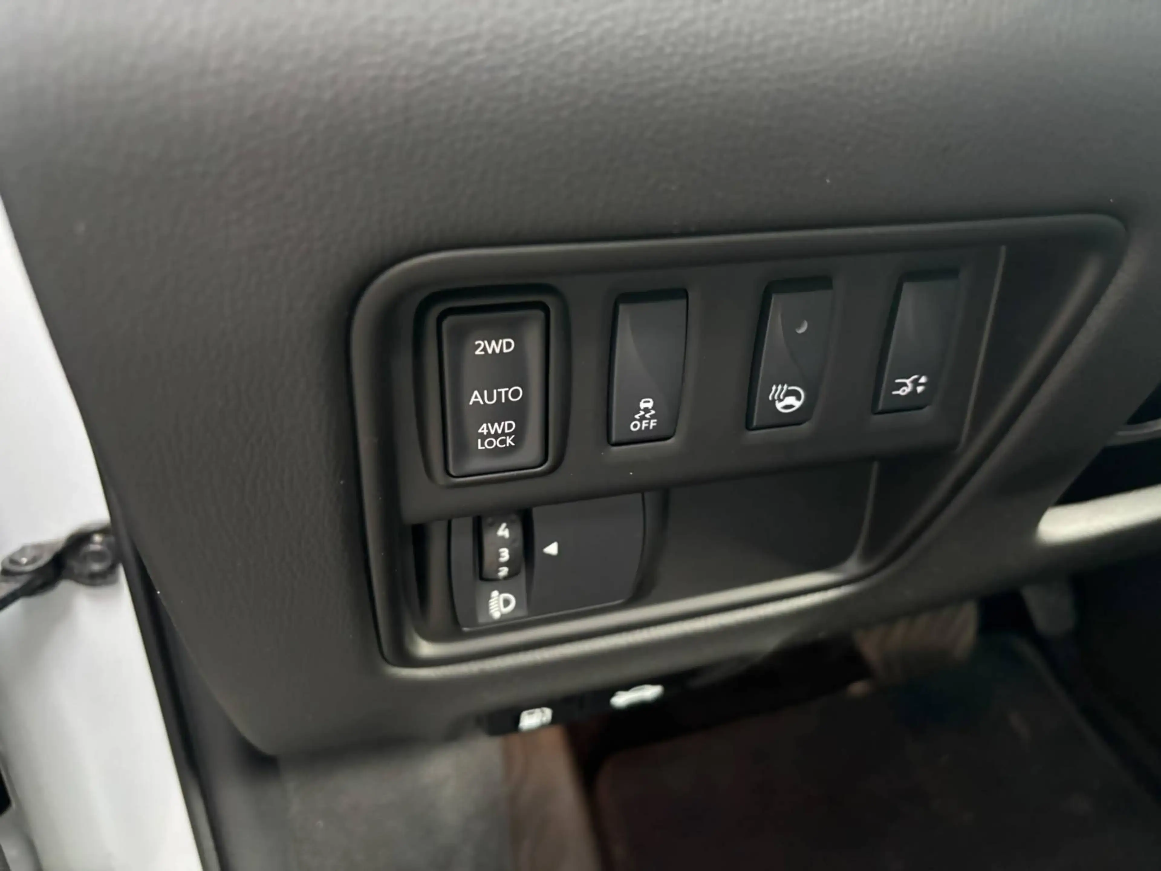 Renault Koleos INITIALE PARIS BLUE dCi 190 4WD X-tronic — photo 12
