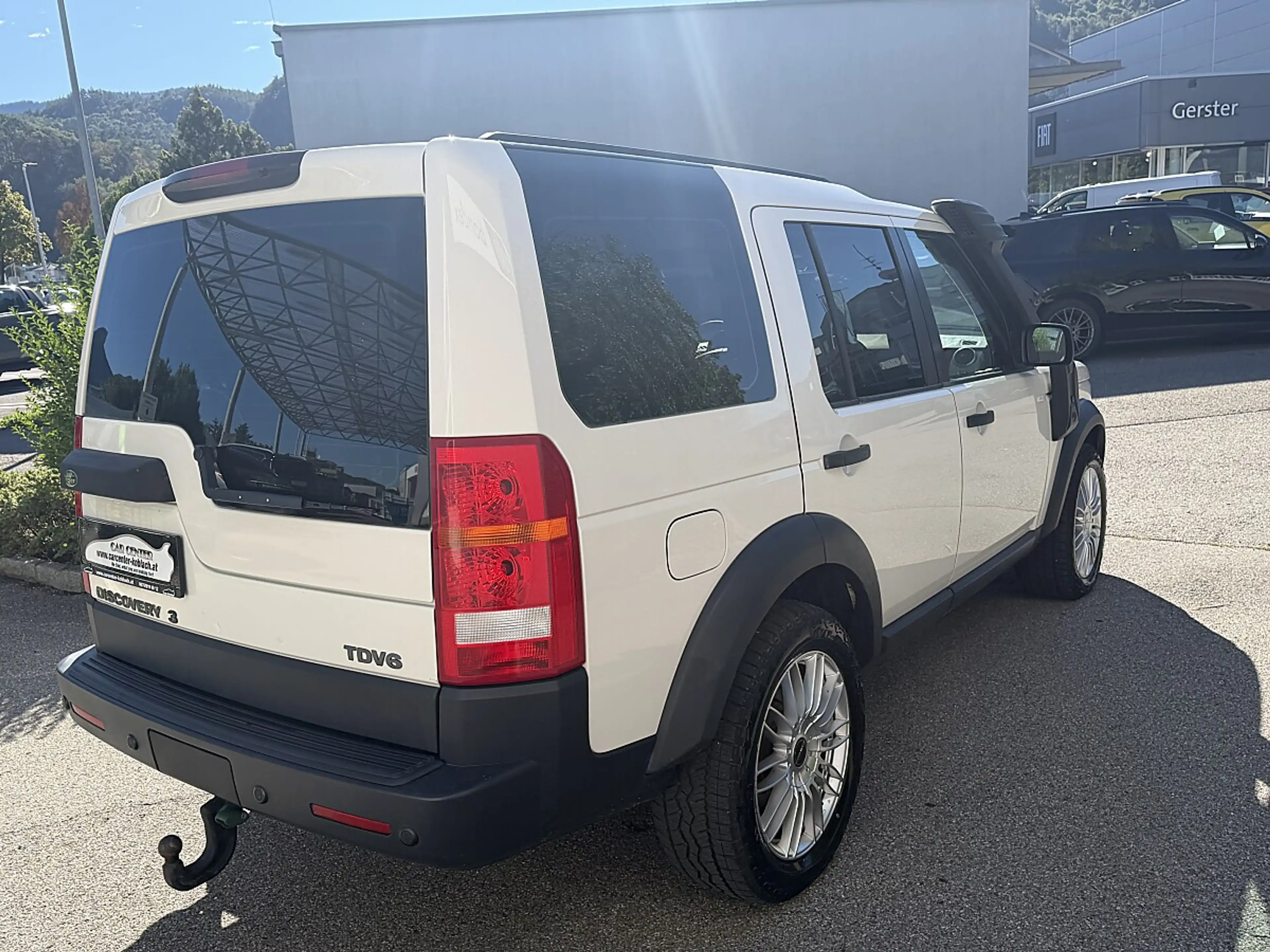 Land Rover Discovery 4 S 2.7 TDV6 — photo 4