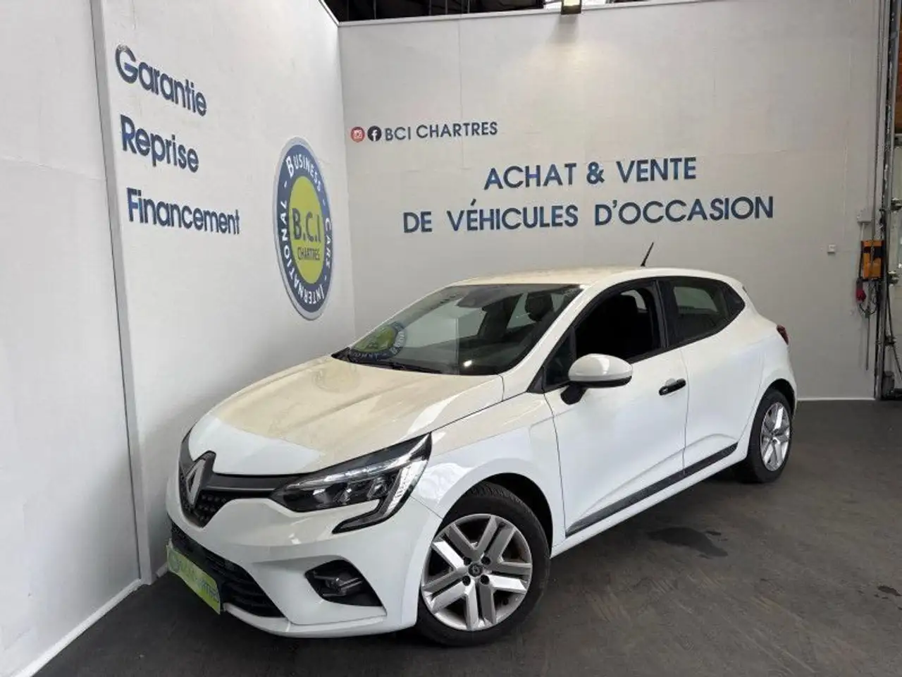 Renault Clio StÃ© 1.0 SCe 65ch Air Nav - 21