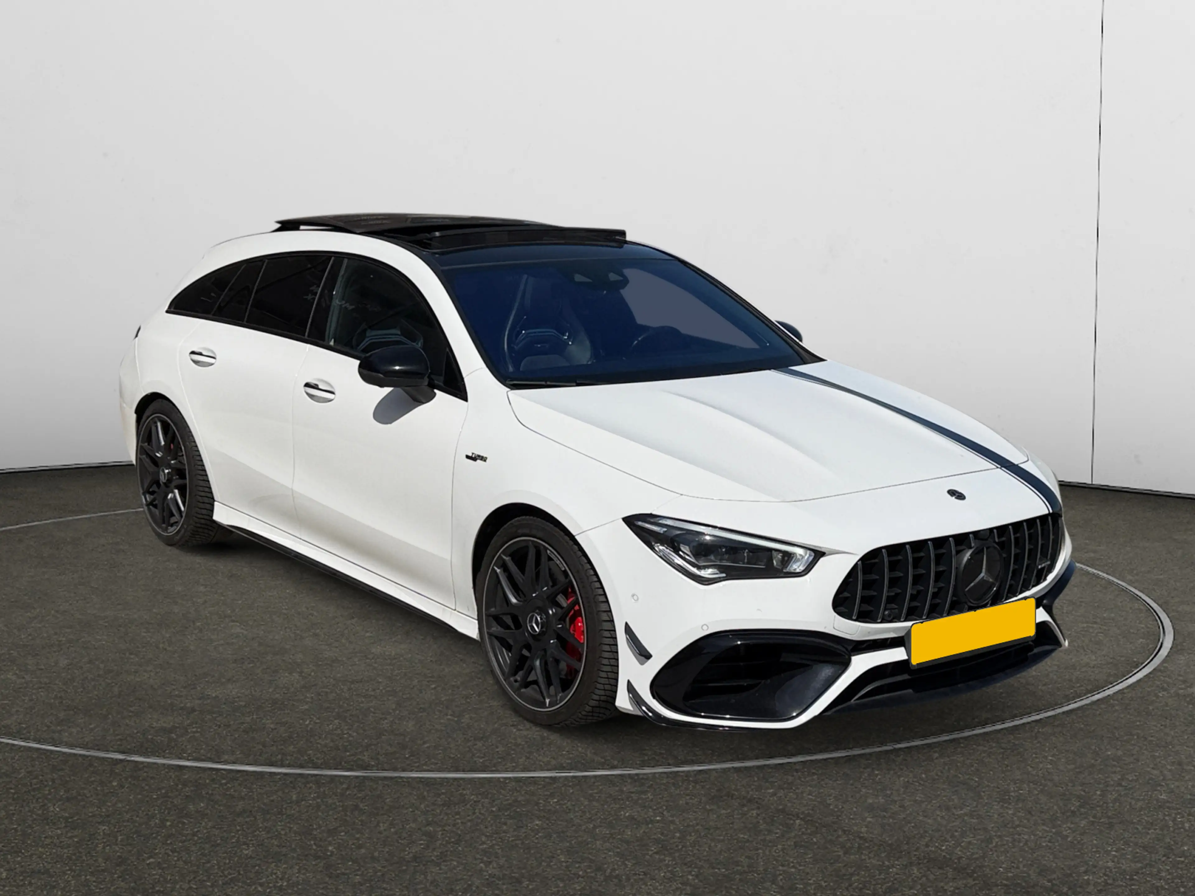 Mercedes-Benz CLA 45 AMG Shooting Brake S 4MATIC+ Premium Plus Xpel, Head U — photo 4