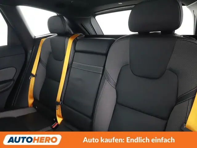 Volvo XC60 view 14