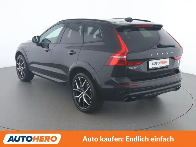Volvo XC60 view 4
