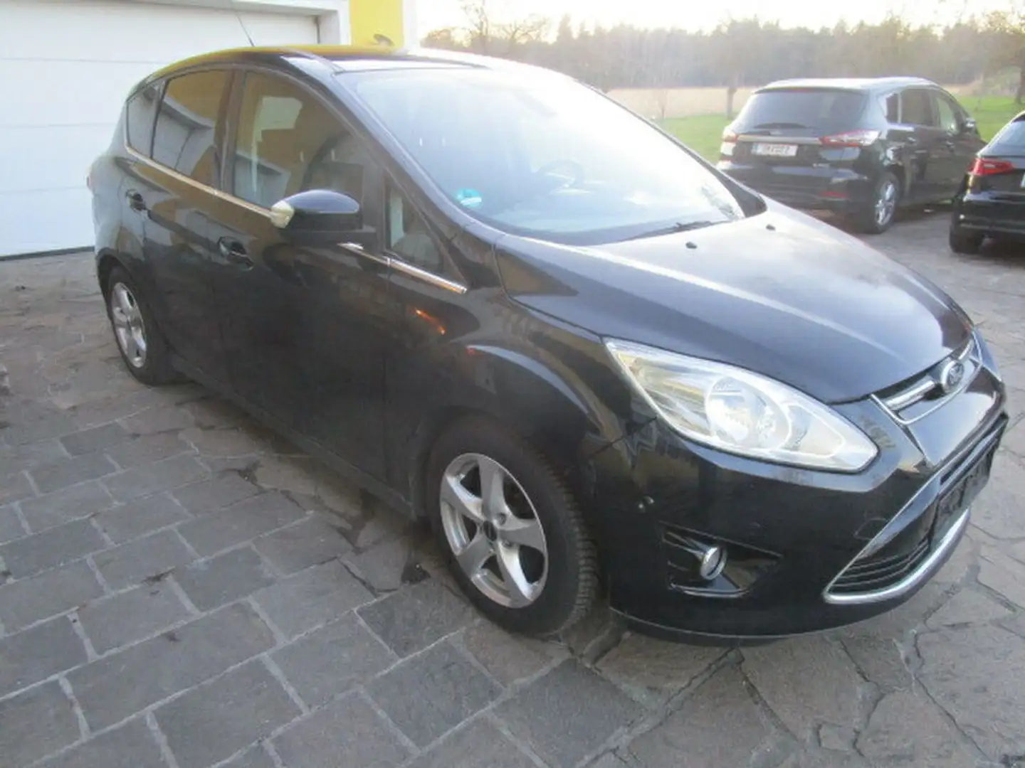 Ford C-Max Titanium Schwarz - 2