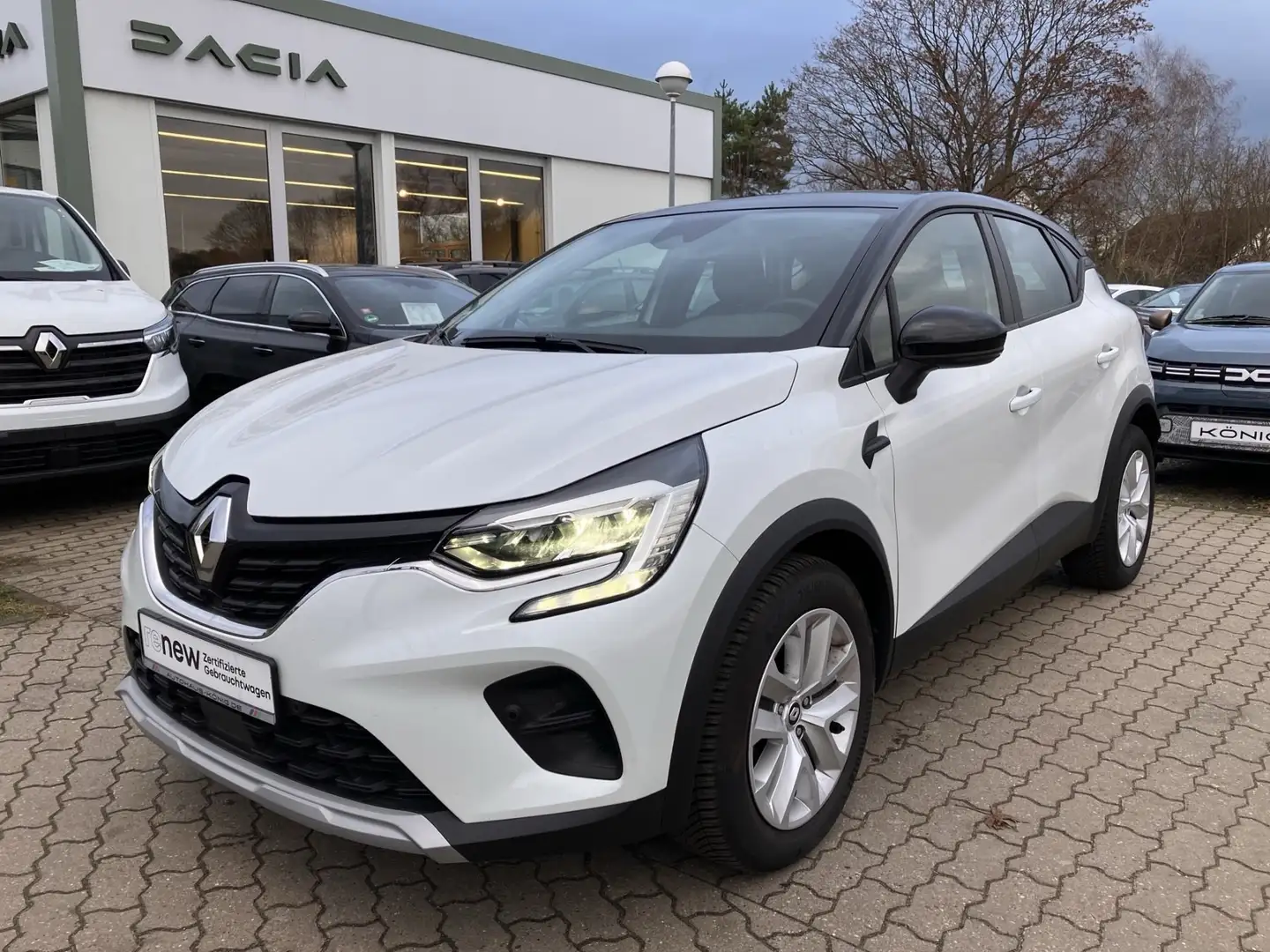 Renault Captur 1.3 TCe 140 EVOLUTION Klima Automatik Blanc - 1