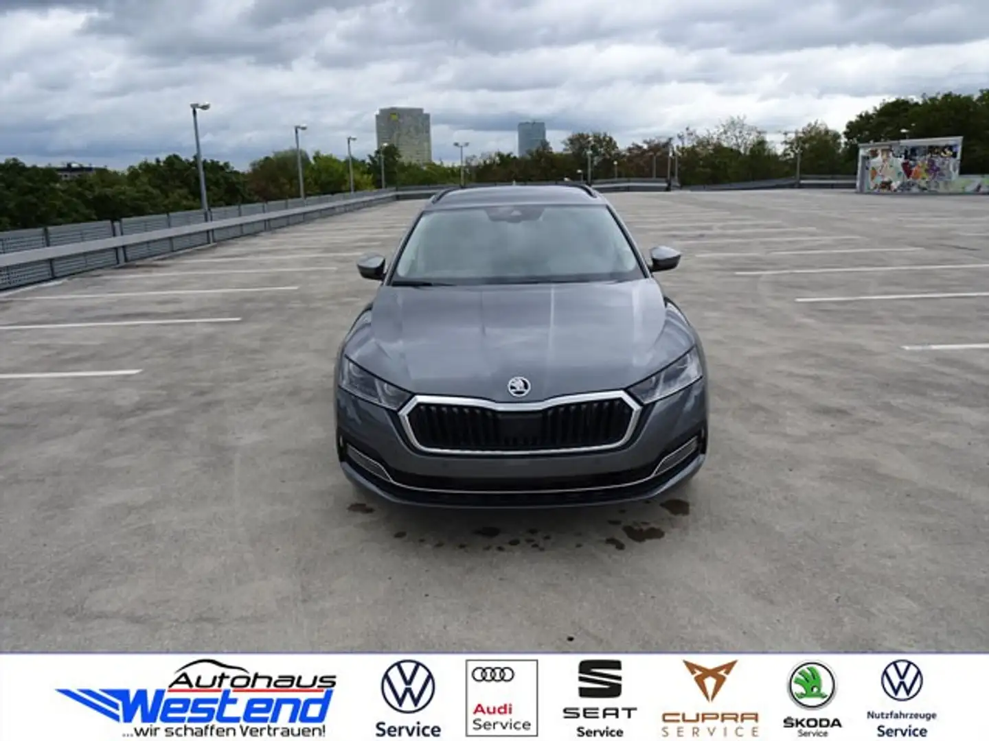Skoda Octavia Combi STYLE 2.0l TDI 110kW DSG LED Navi Klima Grau - 1