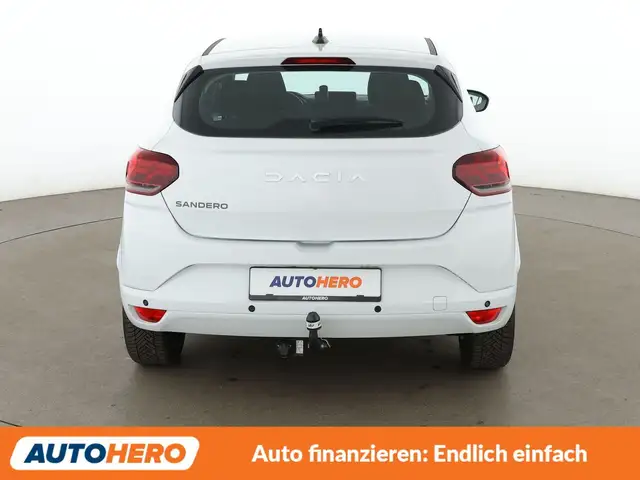 Dacia Sandero view 5