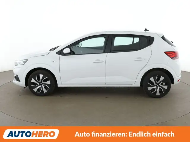 Dacia Sandero view 3