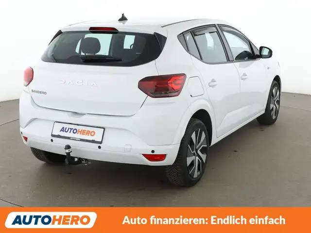 Dacia Sandero view 6